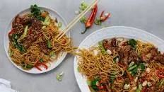 Sesame Chicken Lo Mein Recipe | The Nosher