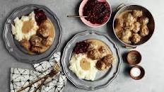 Swedish Meatballs With Lingonberry or Cranberry Sauce