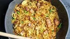 How to Make Pancit Canton (Easy Recipe)