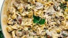 One Pot Ground Beef Stroganoff