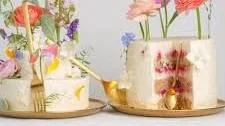 25 Dazzling Aesthetic Cakes To Make For Your Next Event