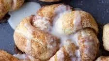30 Minute Cinnamon Sugar Knots