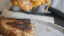 Apple Cheddar Vegan Grilled Cheese Sandwich