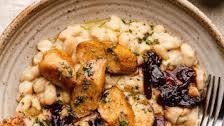 Cannellini beans with rosemary and balsamic onions