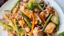 Chinese plum sauce noodles with chicken and veggies