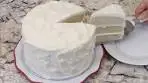 Classic Vanilla Cake with Buttercream Frosting - 香草蛋糕和 ...