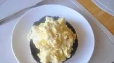 Creamy Cheesy Scrambled Eggs
