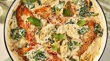 Creamy Spinach & Artichoke Chicken Skillet