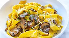 Easy Garlic Mushroom Pasta