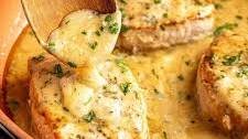 Easy Skillet Pork Chops with Gravy