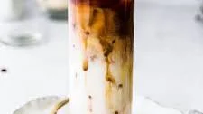 How to Make an Iced Caramel Macchiato