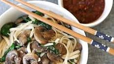 Mushroom and Spinach Garlic Noodles