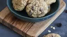 Oatmeal Raisin Cookies (sugar-free)