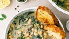 One-Pot White Bean Mushroom Stew