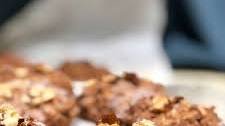 Pecan cookies with rye and barley flakes