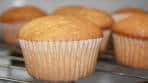 Perfect Vanilla Cupcakes/How to make moist vanilla cupcakes ...
