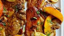 Pork Chops with Maple Syrup and Apples