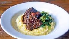 Slow-cooked braised ox cheeks in red wine