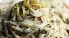 the Best Vegan Garlic Alfredo Sauce