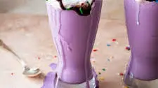 Ube Milkshake (only 4 ingredients!)