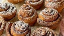 Brioche Scrolls