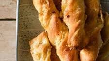 'Cheesy' Garlic Twists