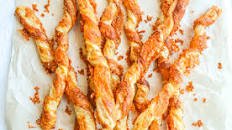 Spicy Cheddar Cheese Straws