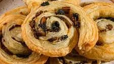 Vegan Mushroom Spinach Pinwheels