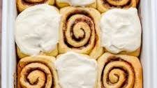 1 Hour Vegan Cinnamon Rolls