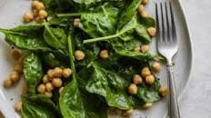 2-Minute Lemon, Spinach, & Chickpea Salad