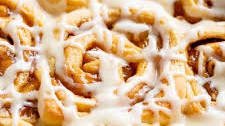 Apple Pie Cinnamon Rolls With Cream Cheese Frosting