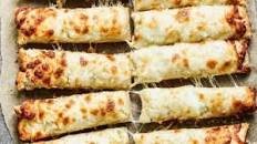 Cheesy Garlic Breadsticks