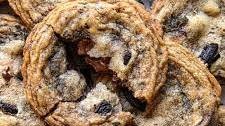 Cookies n' Cream Chocolate Chip Cookies