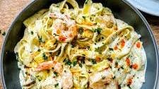 Creamy Shrimp Alfredo Pasta