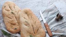 Focaccia alle erbe di Provenza (Fougasse)