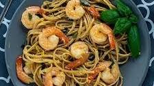 Garlic Shrimp Scampi Pasta with Sweet Basil