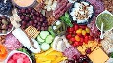 How to Make a Charcuterie Board (Meat and Cheese Platter)