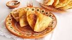 How To Make Sopaipillas - Mexican Pastry Dessert With ...