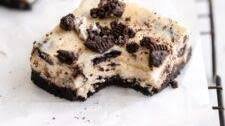 Oreo Cheesecake Bars