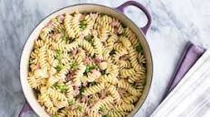 Pasta With Ham and Peas