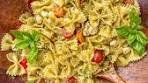 PESTO CAPRESE PASTA SALAD Truly the easiest side dish ...
