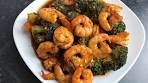 SHRIMP AND BROCCOLI IN GARLIC SAUCE