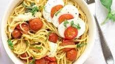 Simple Spaghetti Caprese