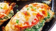 Spinach Stuffed Chicken Breast (6 Ingredients)