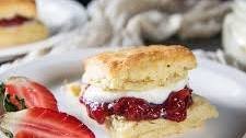 The Best Classic Cream Scones