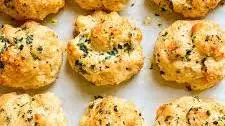 Copycat Red Lobster Cheddar Bay Biscuits