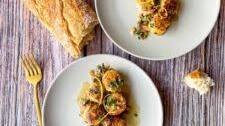 Sautéed Sea Scallops in Garlic Butter Wine Sauce