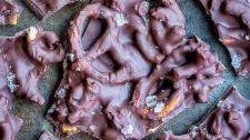 2 Ingredient Chocolate Pretzel Bark