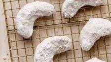 Almond Crescent Cookies