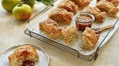 Apple & Cheddar Sausage Rolls